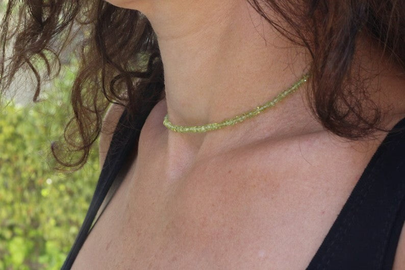 Natural Peridot Green 2mm Gemstone Beaded Choker Healing Dainty Women Necklace