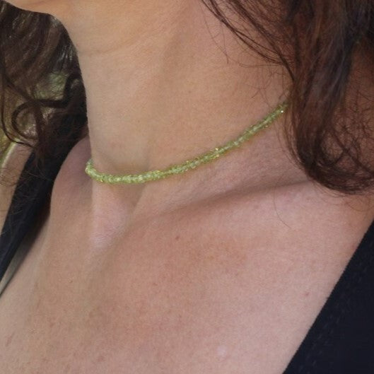 Natural Peridot Green 2mm Gemstone Beaded Choker Healing Dainty Women Necklace