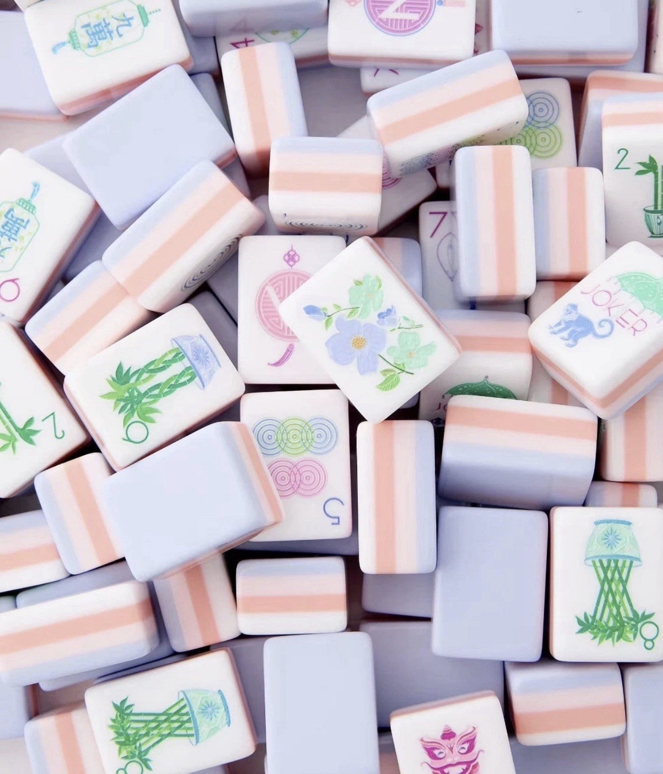 American Mahjong Game Set, 160 engraved LIght Purple Layered Mah Jong Tiles
