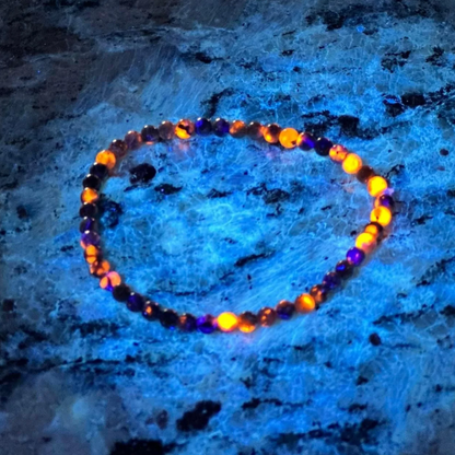 Yooperlite 4mm Beads UV Reactive Flame Stone Glowing Healing Women Men Bracelet