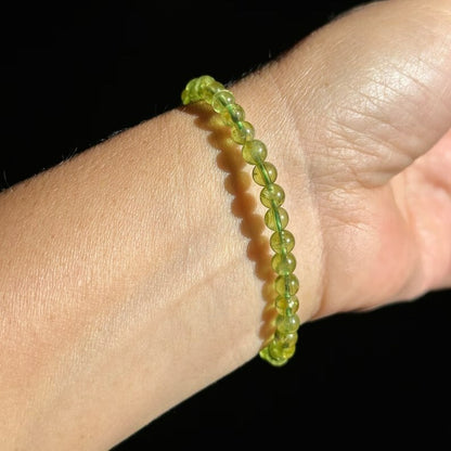 Natural Peridot 4mm Beaded Healing Women Men Green Crystal Bracelet Xmas Gifts