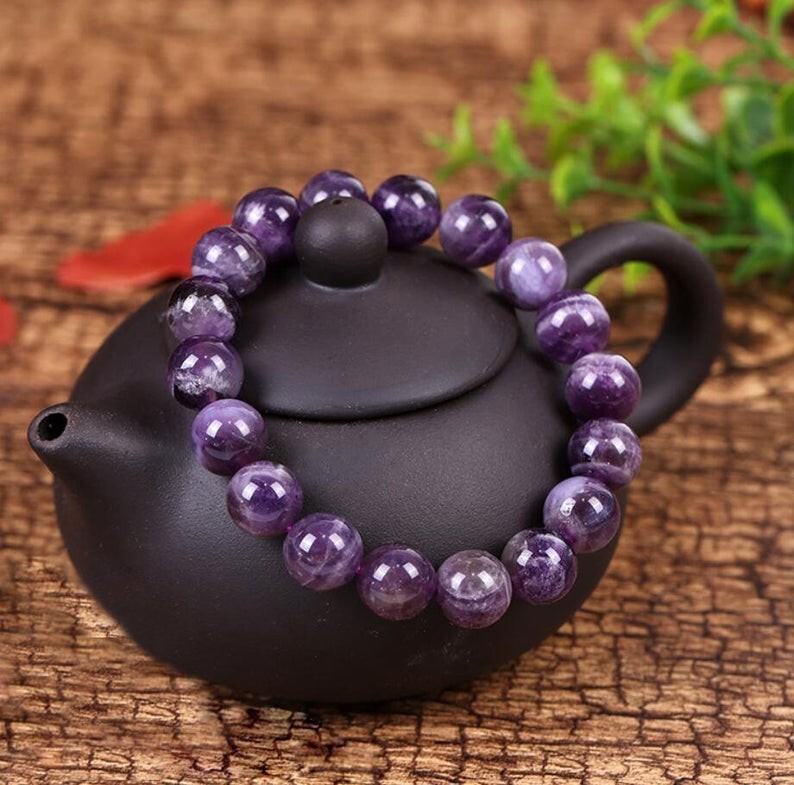 Handmade Natural Chrevon Amethyst Balance Round 10MM Bead Healing Reiki Bracelet
