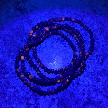 Yooperlite 4mm Beads UV Reactive Flame Stone Glowing Healing Women Men Bracelet