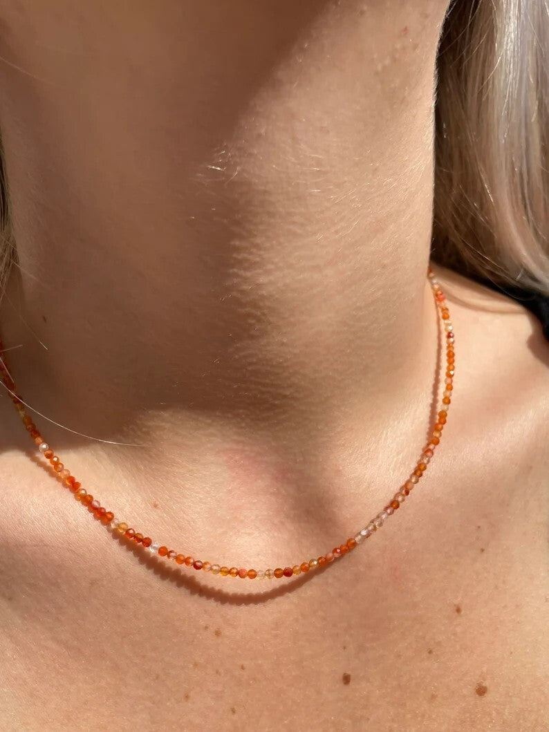 Natural Carnelian Red Agate 2mm Beaded Healing Women Crystal Crystal Necklace