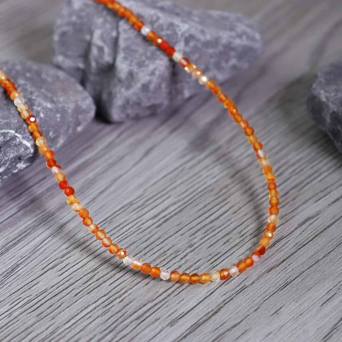 Natural Carnelian Red Agate 2mm Beaded Healing Women Crystal Crystal Necklace