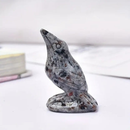 Yooperlite Crow Figurine UV Fluorescent Glowing Crystal Carving Healing Decor