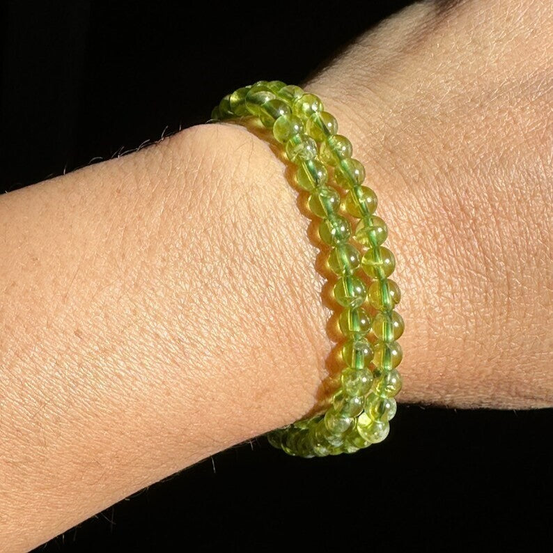Natural Peridot 4mm Beaded Healing Women Men Green Crystal Bracelet Xmas Gifts