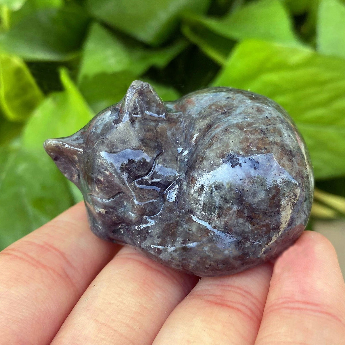 2" Emberlite Sleeping Cat Crystal Carving UV Glow Stone Yooperlite Cat Figurine