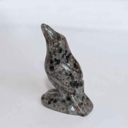 Yooperlite Crow Figurine UV Fluorescent Glowing Crystal Carving Healing Decor