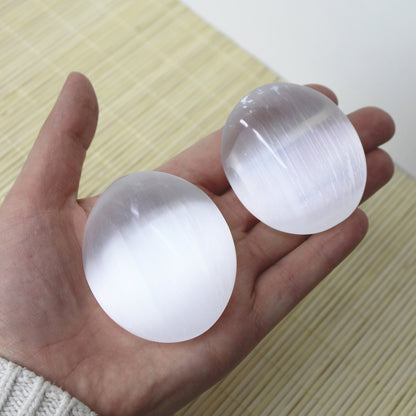 5-6CM Natural Selenite Tumbled Stone Healing Crystal Pocket Palm Stone Gift 1pcs