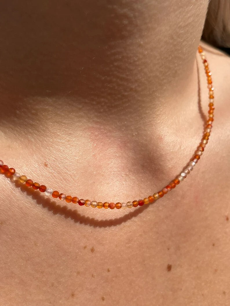 Natural Carnelian Red Agate 2mm Beaded Healing Women Crystal Crystal Necklace