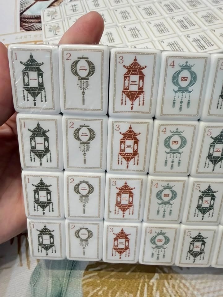 Engraved American Mahjong Tiles  set ,160 Mediterranean with Tortoise Shell