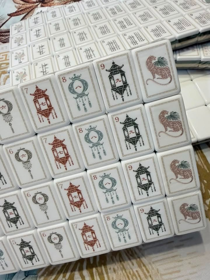 Engraved American Mahjong Tiles  set ,160 Mediterranean with Tortoise Shell